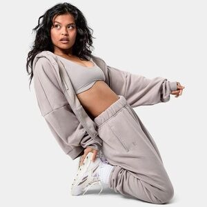Kamo Fitness Brand Tannish/Grey Sweatpants